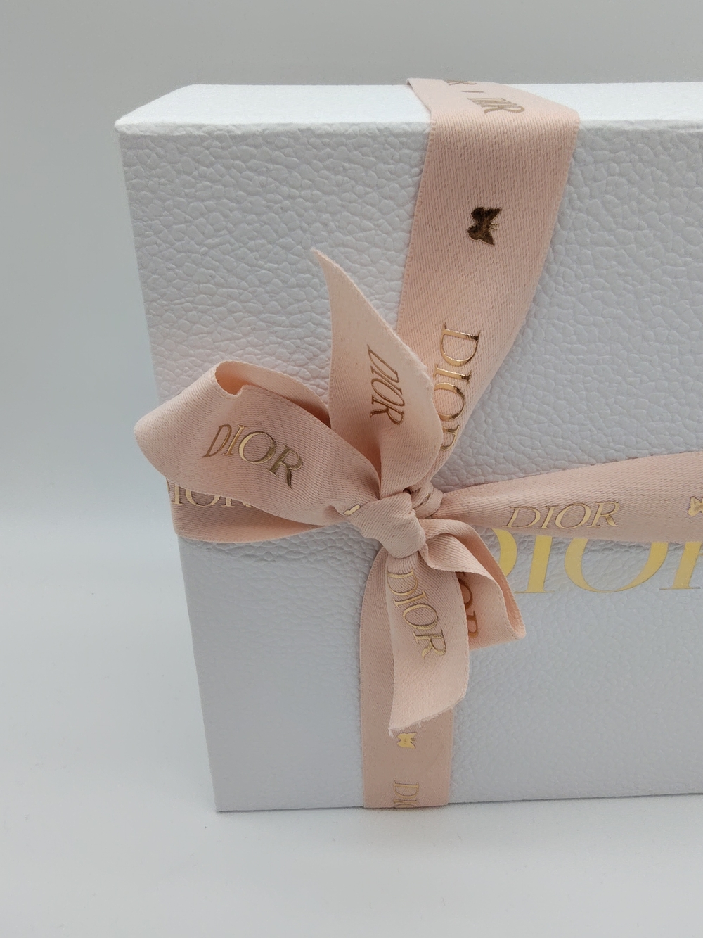 DIOR BEAUTÉ Mother's Day 2026 Gift Set Box Bag Ribbon Full Presentation - Picture 3 of 14